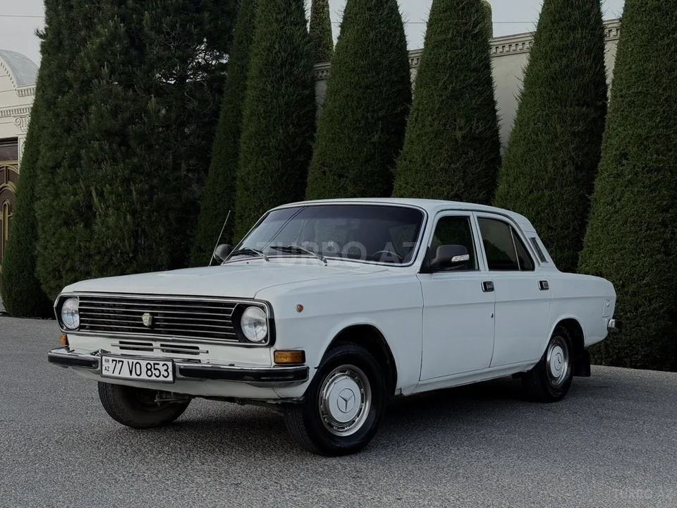 GAZ 24 "Volga" — фото 1/4