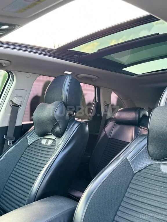 Kia Sorento — фото 4/4
