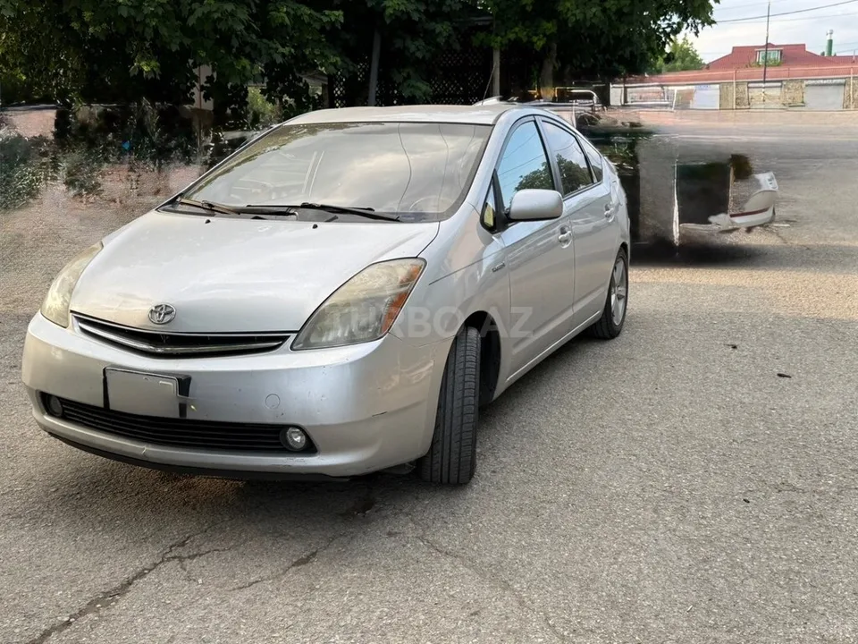 Toyota Prius — фото 4/4