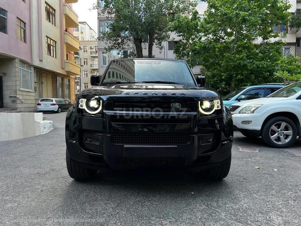 Land Rover Defender — фото 1/4