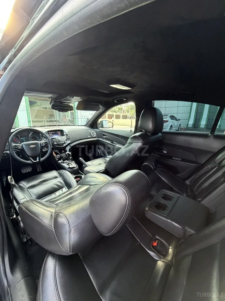 Chevrolet Cruze — foto 4/4