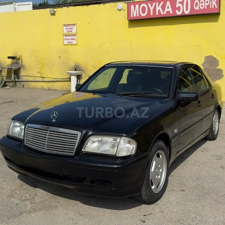 Mercedes C 180 — фото 3/4