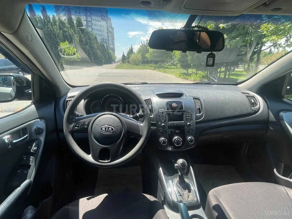 Kia Cerato — фото 3/4