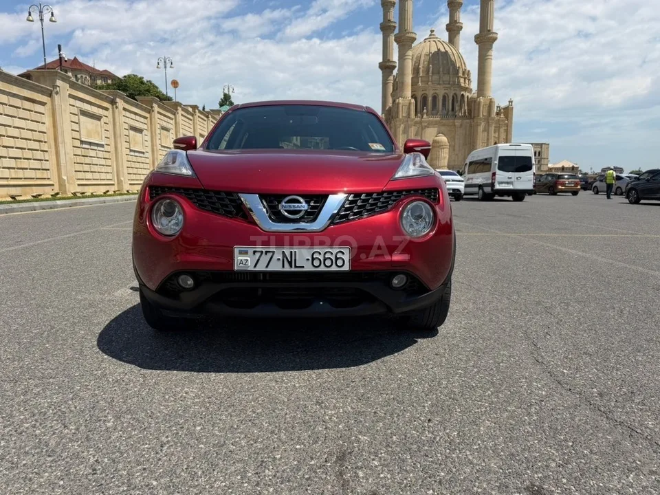 Nissan Juke — фото 1/4