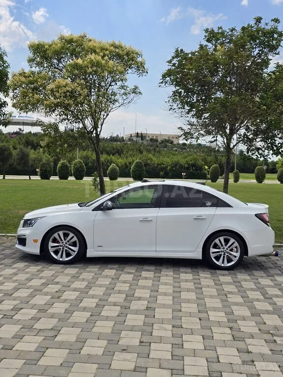 Chevrolet Cruze — foto 2/4