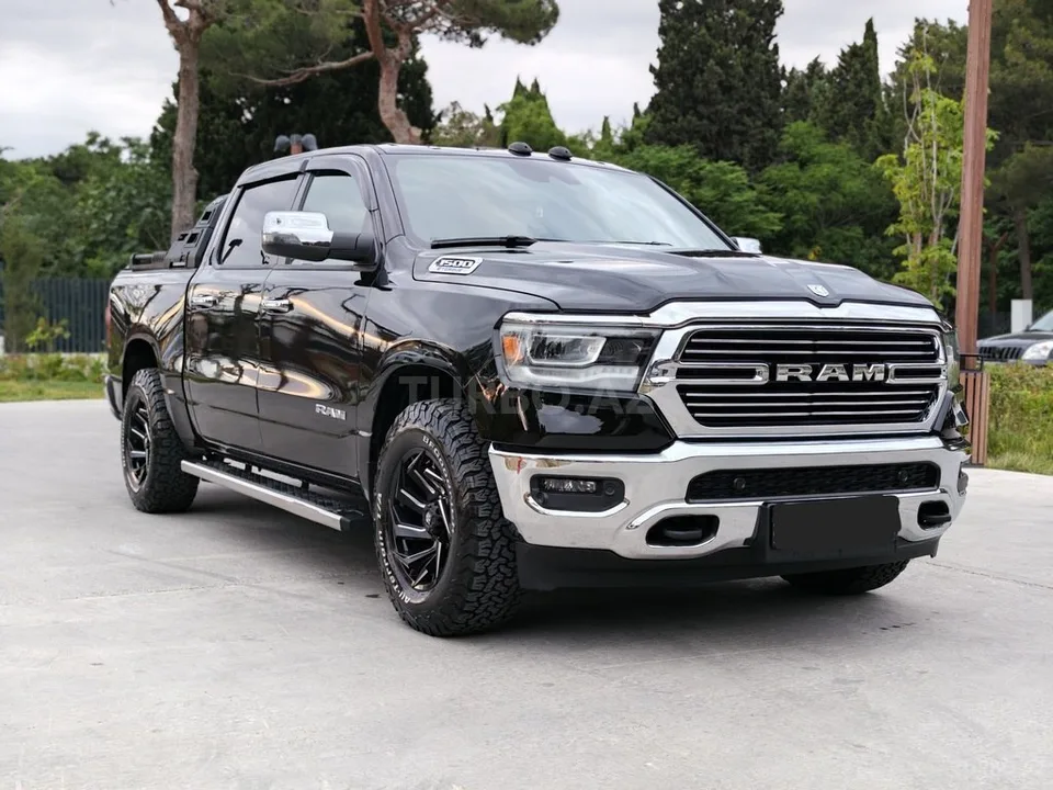 Dodge Ram — фото 1/4