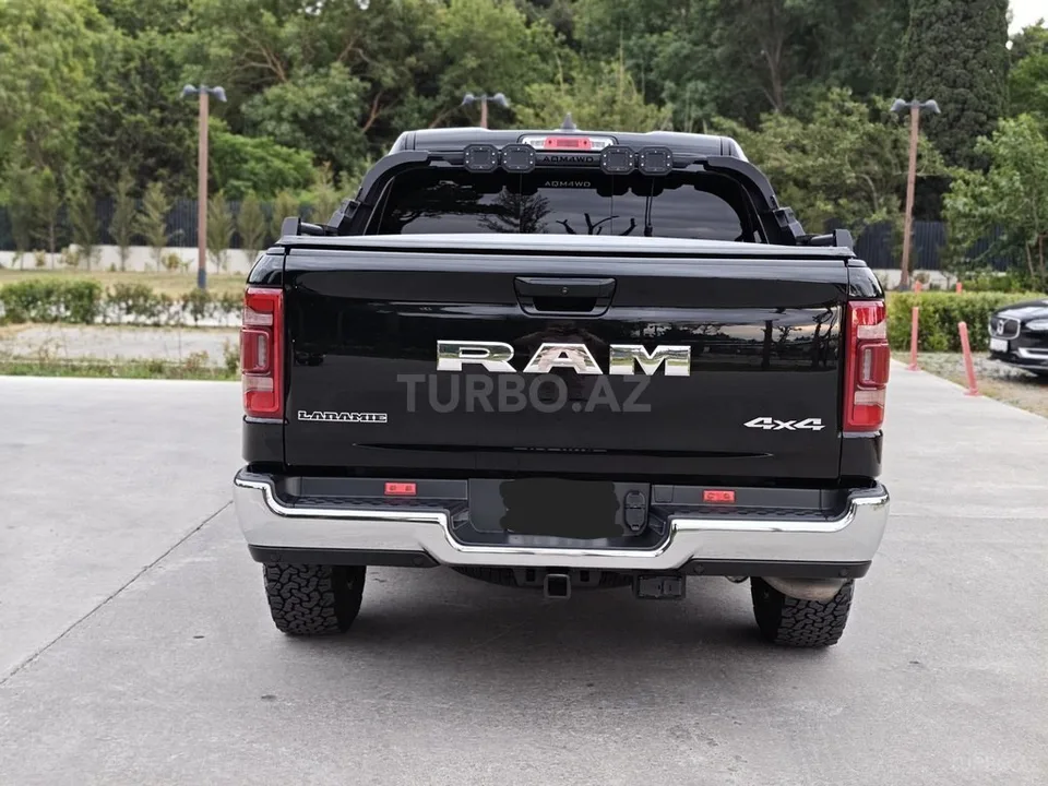 Dodge Ram — фото 2/4