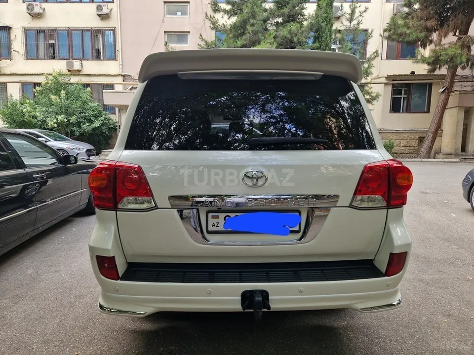 Toyota Land Cruiser — foto 2/4