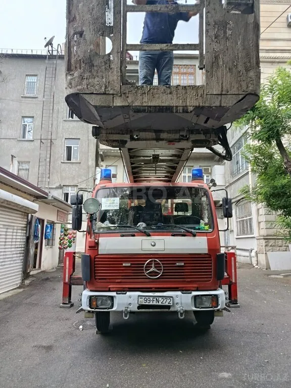Mercedes 1320 — foto 1/4