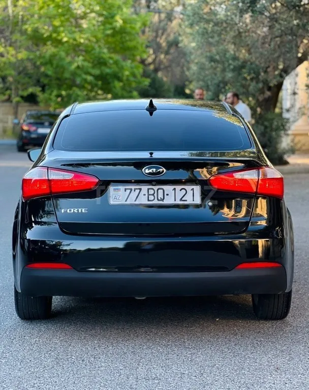 Kia Forte — foto 2/4