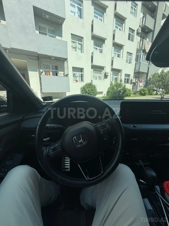 Honda Accord — фото 3/4