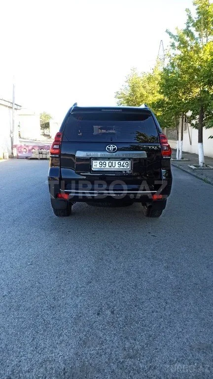 Toyota Land Cruiser Prado — фото 2/4