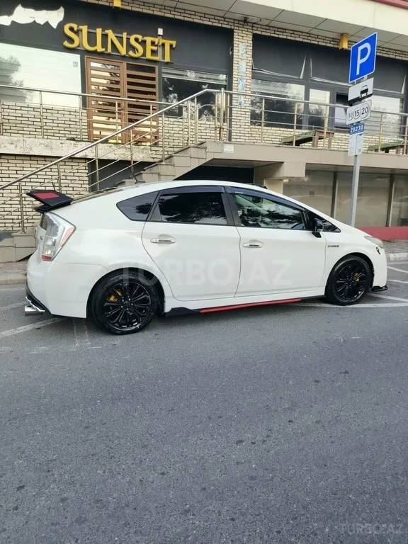 Toyota Prius — foto 4/4