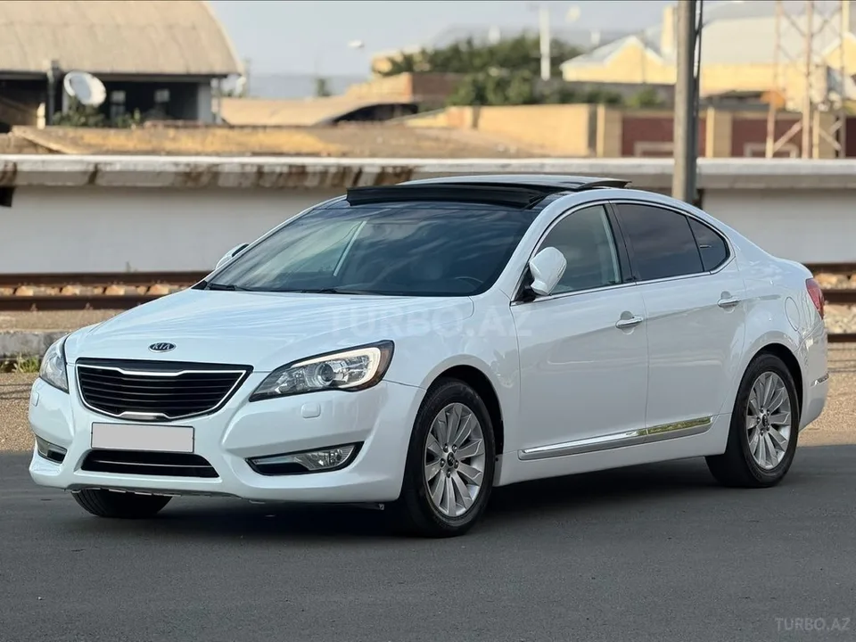 Kia Cadenza — foto 1/4