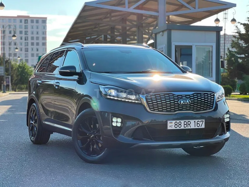 Kia Sorento — фото 2/4