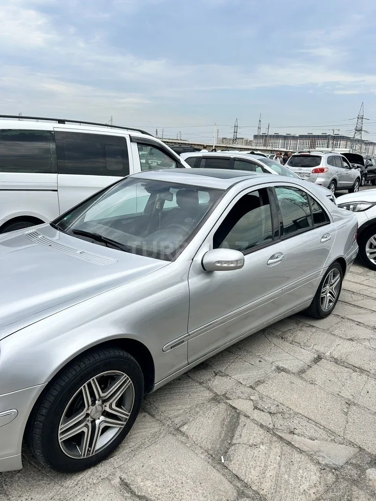Mercedes C 240 — фото 4/4
