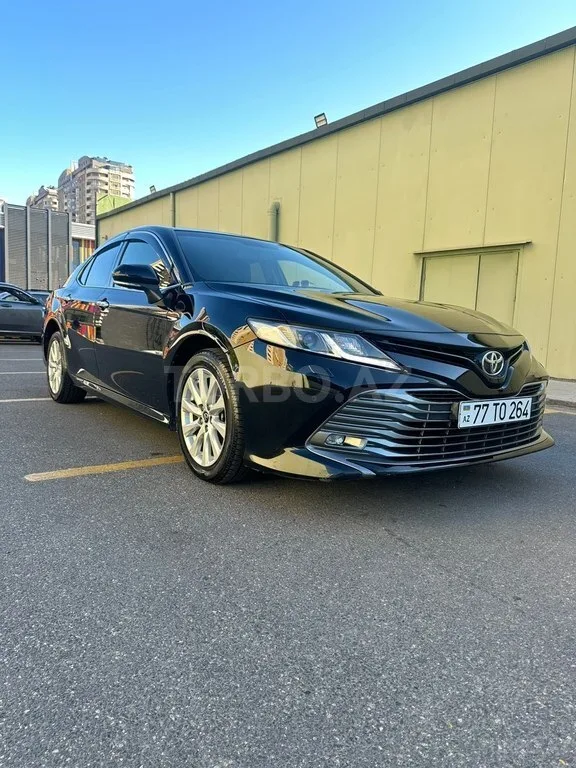 Toyota Camry — foto 3/4