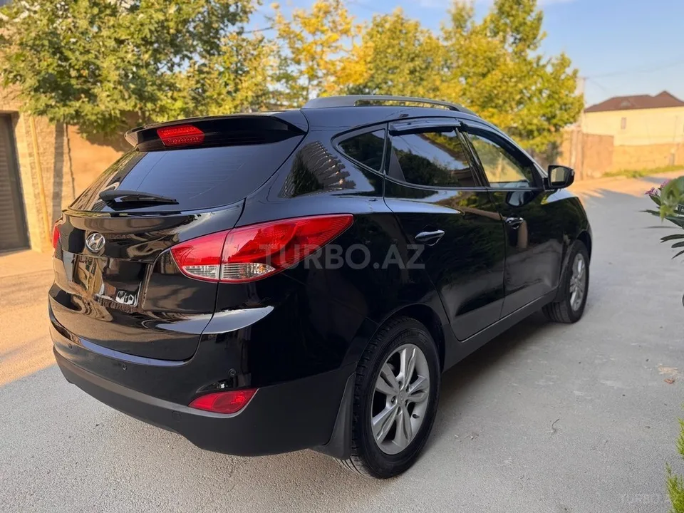 Hyundai ix35 — фото 2/4