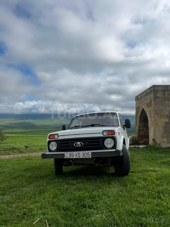 LADA (VAZ) Niva — фото 1/4