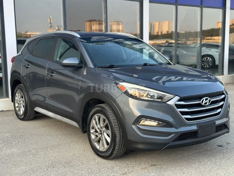 Hyundai Tucson — фото 1/4