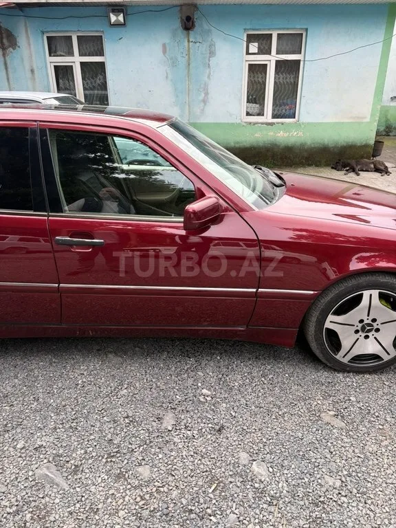 Mercedes C 230 — фото 4/4