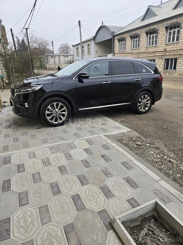 Kia Sorento — foto 2/4