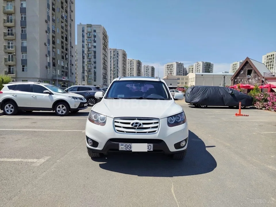 Hyundai Santa Fe — фото 1/4