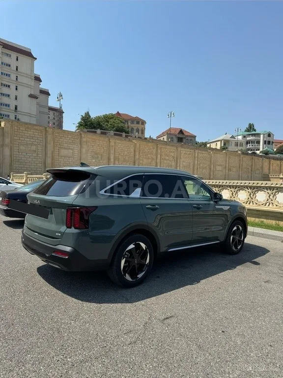 Kia Sorento — фото 2/4
