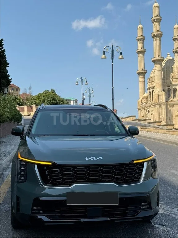 Kia Sorento — фото 4/4