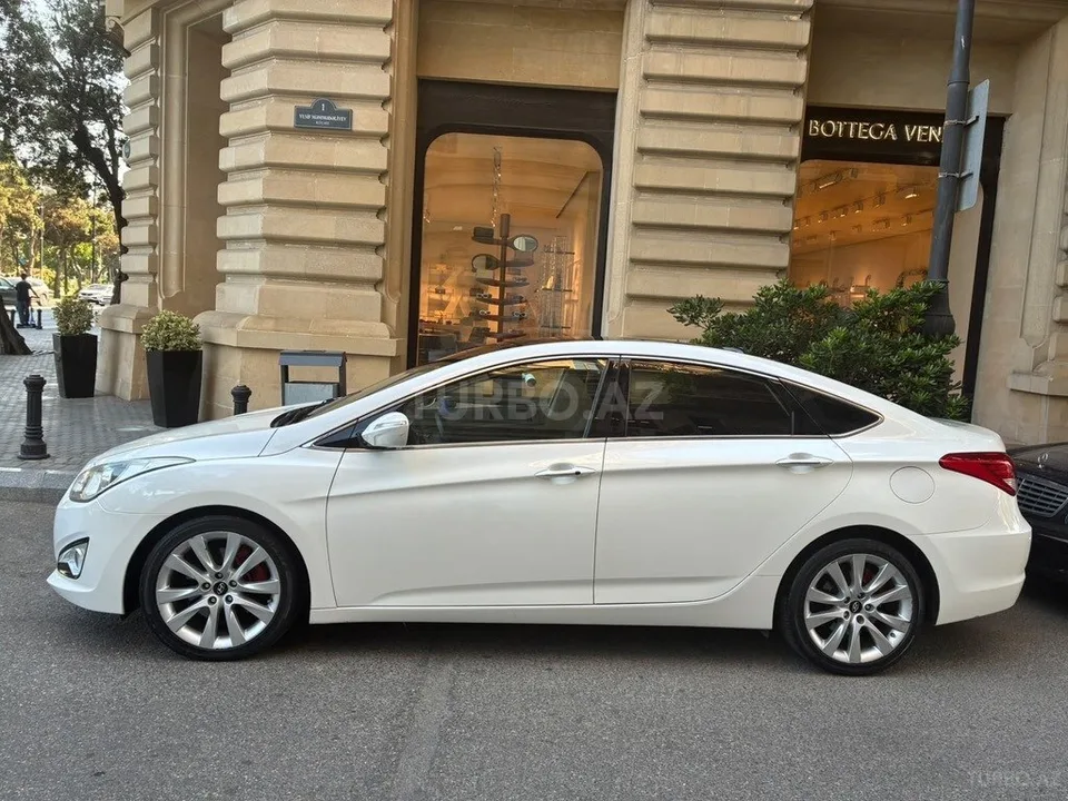 Hyundai i40 — фото 3/4