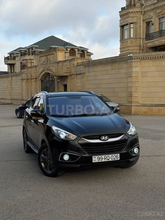 Hyundai ix35 — фото 1/4