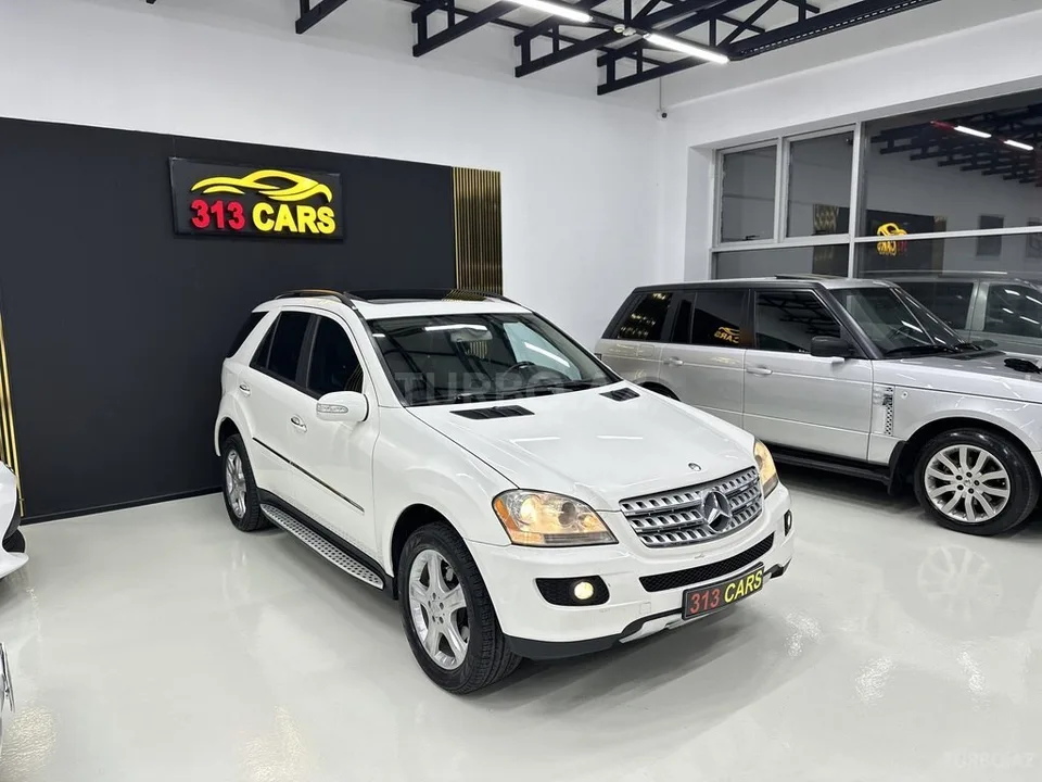 Mercedes ML 350 4MATIC — фото 1/4