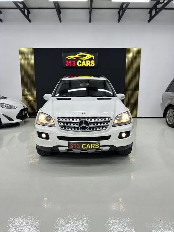 Mercedes ML 350 4MATIC — фото 3/4