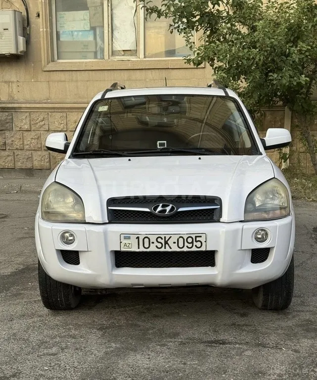 Hyundai Tucson — фото 1/4