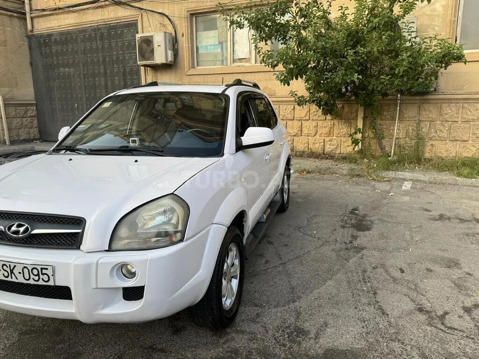 Hyundai Tucson — фото 4/4