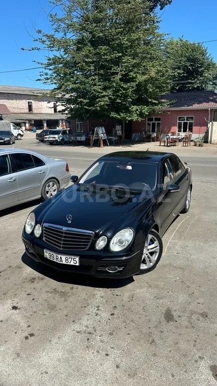 Mercedes E 220 — фото 3/4