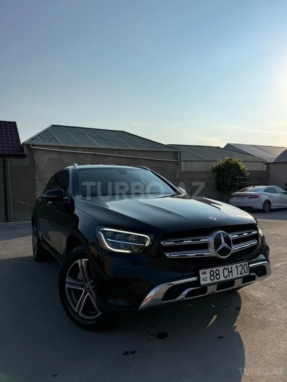 Mercedes GLC 300 — фото 1/4