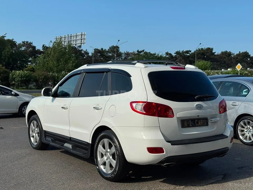 Hyundai Santa Fe — фото 3/4