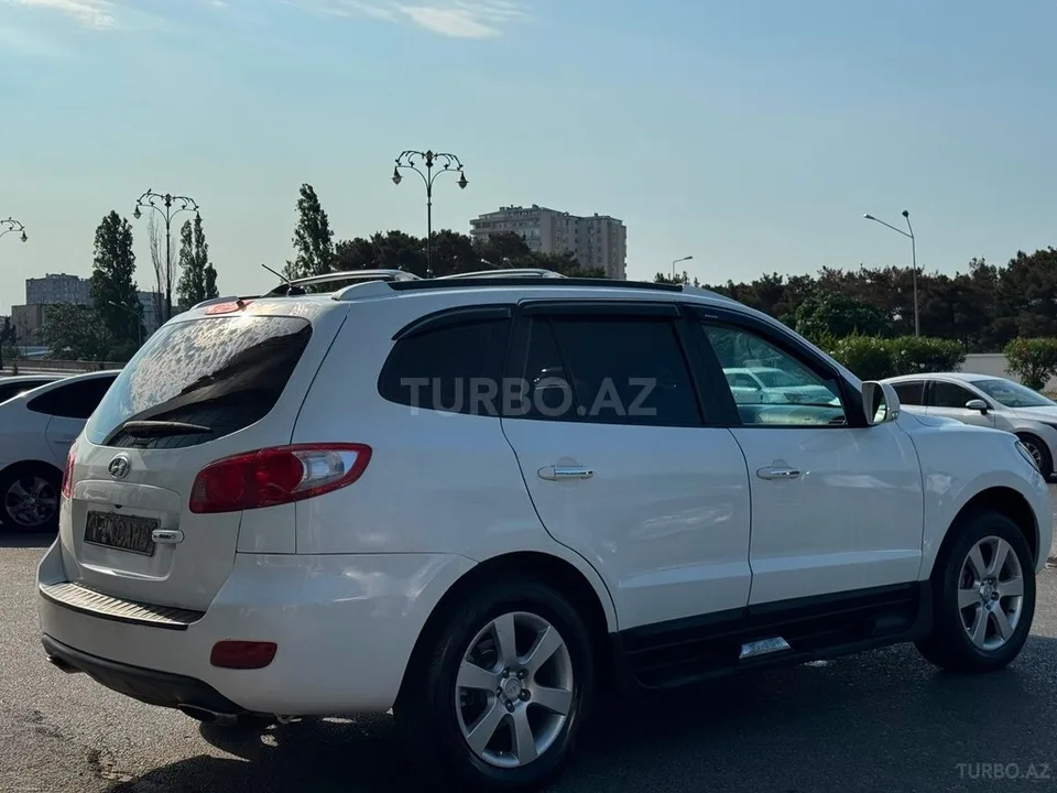 Hyundai Santa Fe — фото 4/4