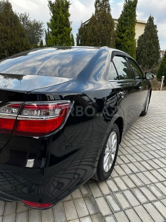 Toyota Camry — foto 4/4