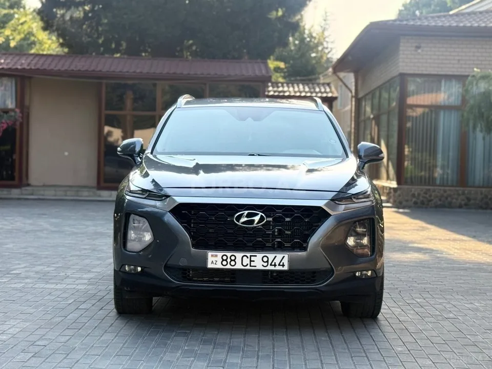 Hyundai Santa Fe — фото 1/4