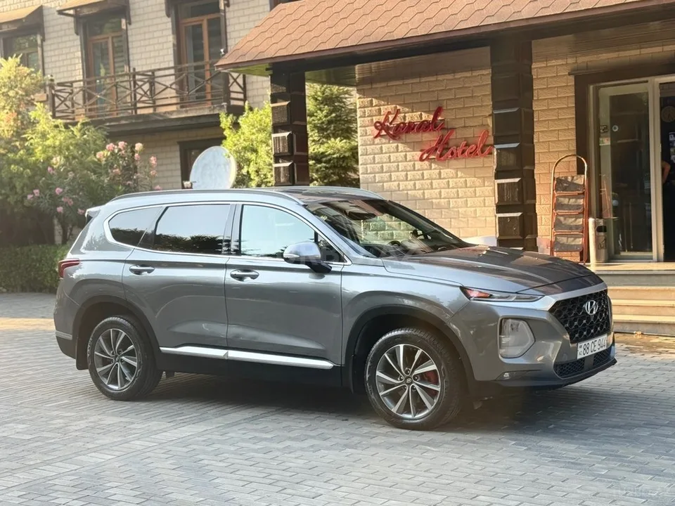 Hyundai Santa Fe — фото 3/4