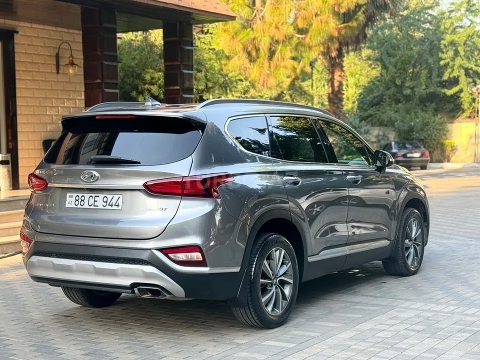 Hyundai Santa Fe — фото 4/4