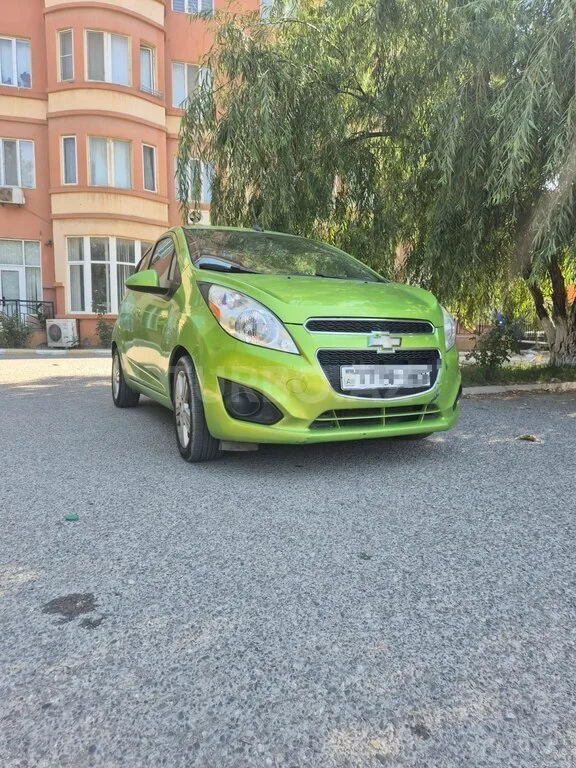 Chevrolet Spark — фото 1/4