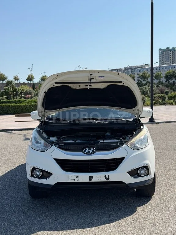 Hyundai ix35 — фото 2/4