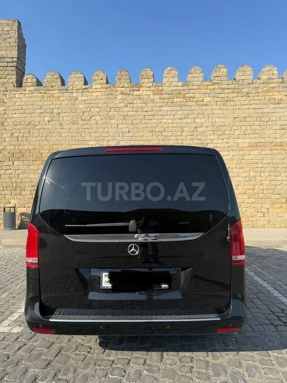 Mercedes V 250 — фото 2/4