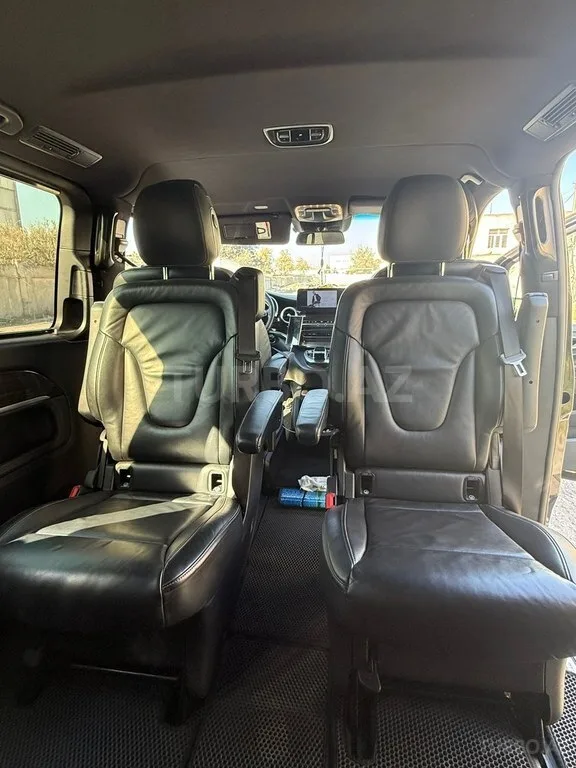 Mercedes V 250 — фото 4/4