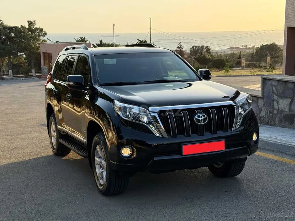 Toyota Land Cruiser Prado — фото 3/4