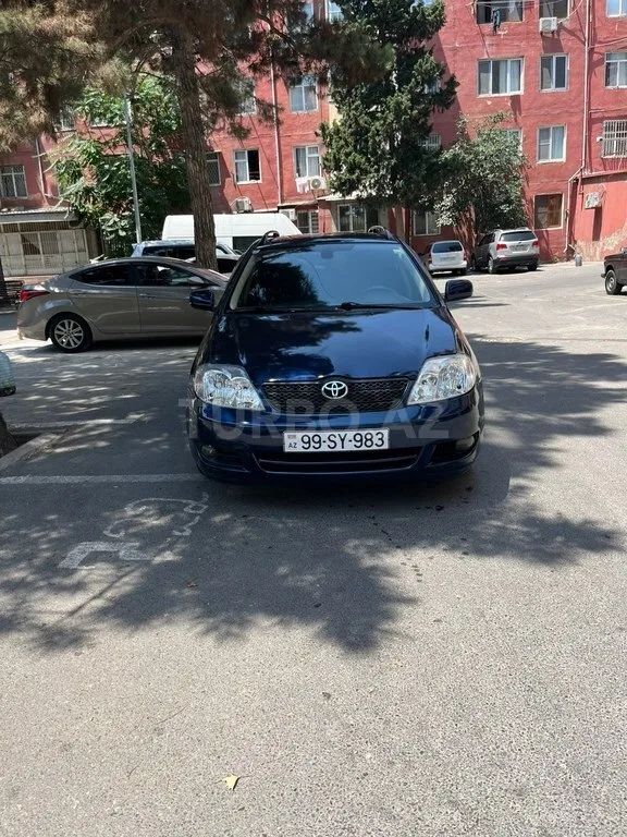Toyota Corolla — foto 2/4