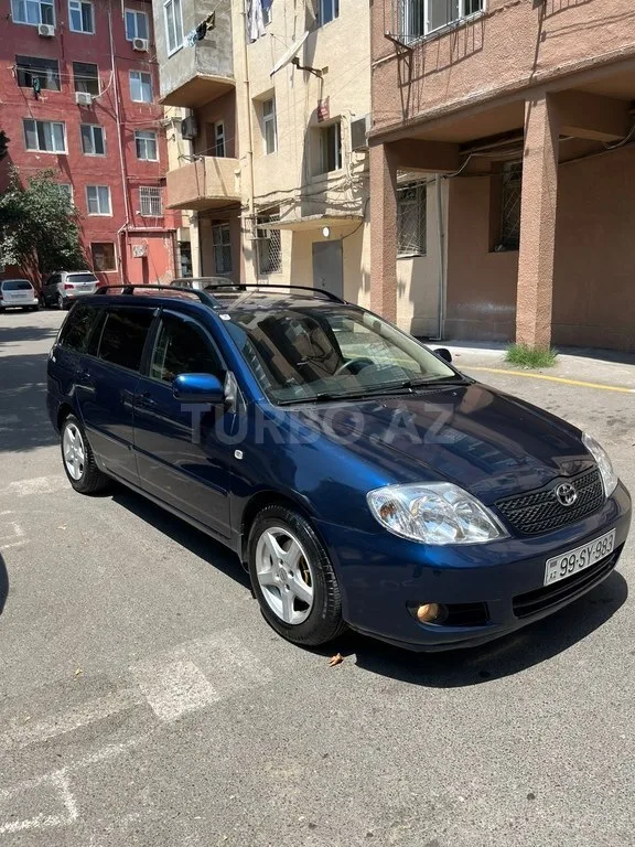 Toyota Corolla — foto 3/4